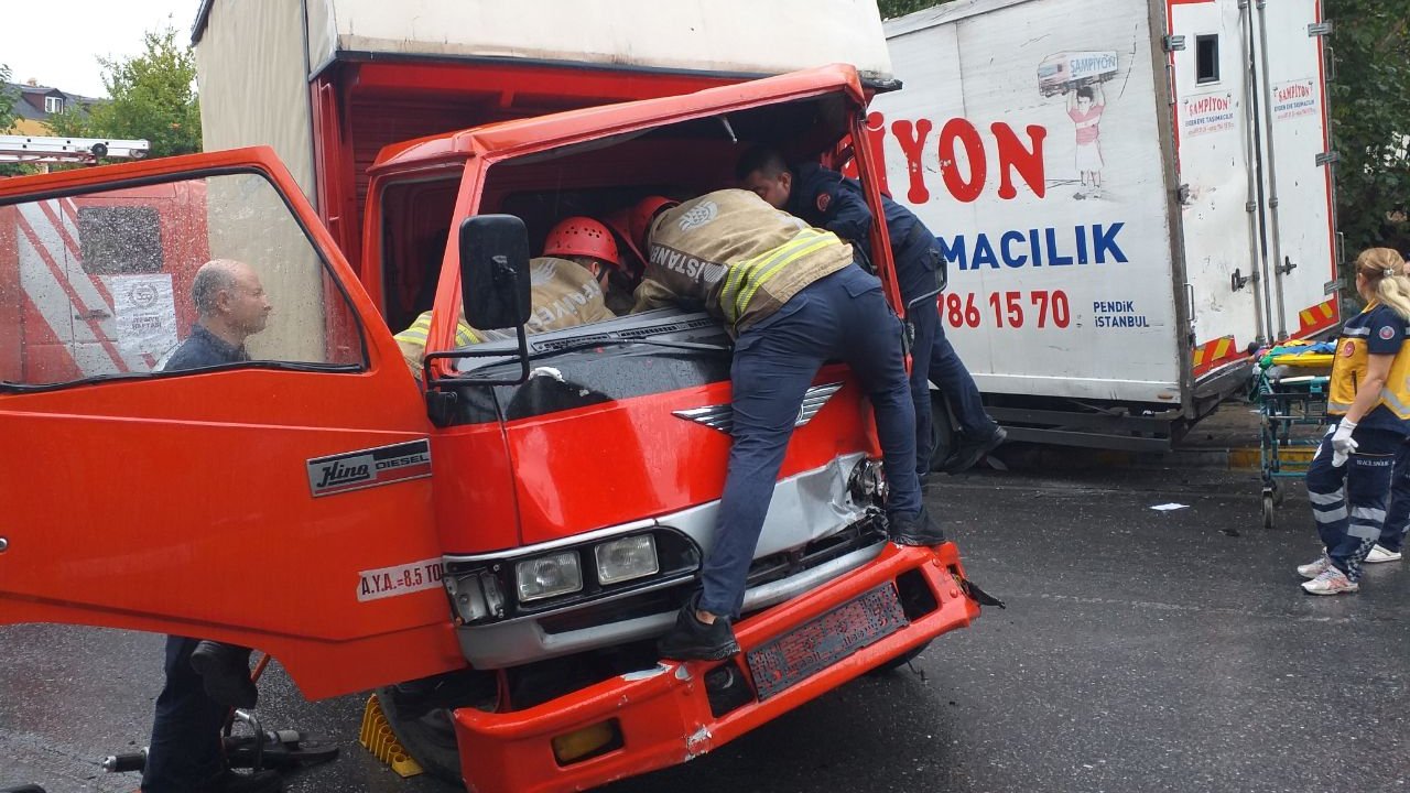 pendikte zincirleme trafik kazası