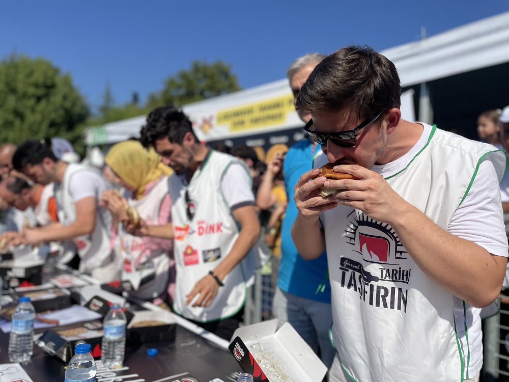 Pide Yeme Yarışması Düzenlenen Bursa İkinci Gastronomi Festivali Renkli Anlara Sahne Oldu