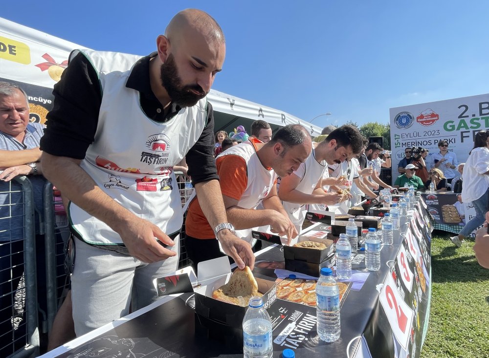 Pide Yeme Yarışması Düzenlenen Bursa İkinci Gastronomi Festivali Renkli Anlara Sahne Oldu