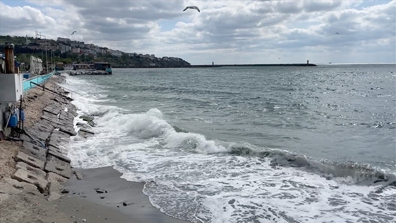 poyraz nedeniyle tekirdağda deniz ulaşımı aksıyor