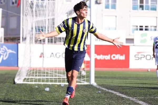 Real Madrid, Fenerbahçe’nin Yakasını Bırakmıyor: Sırada 16 Yaşındaki Yetenek Var