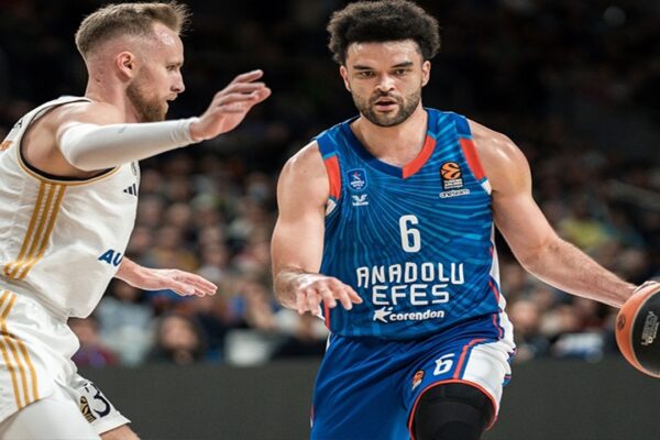 Real Madrid:130- Anadolu Efes: 126