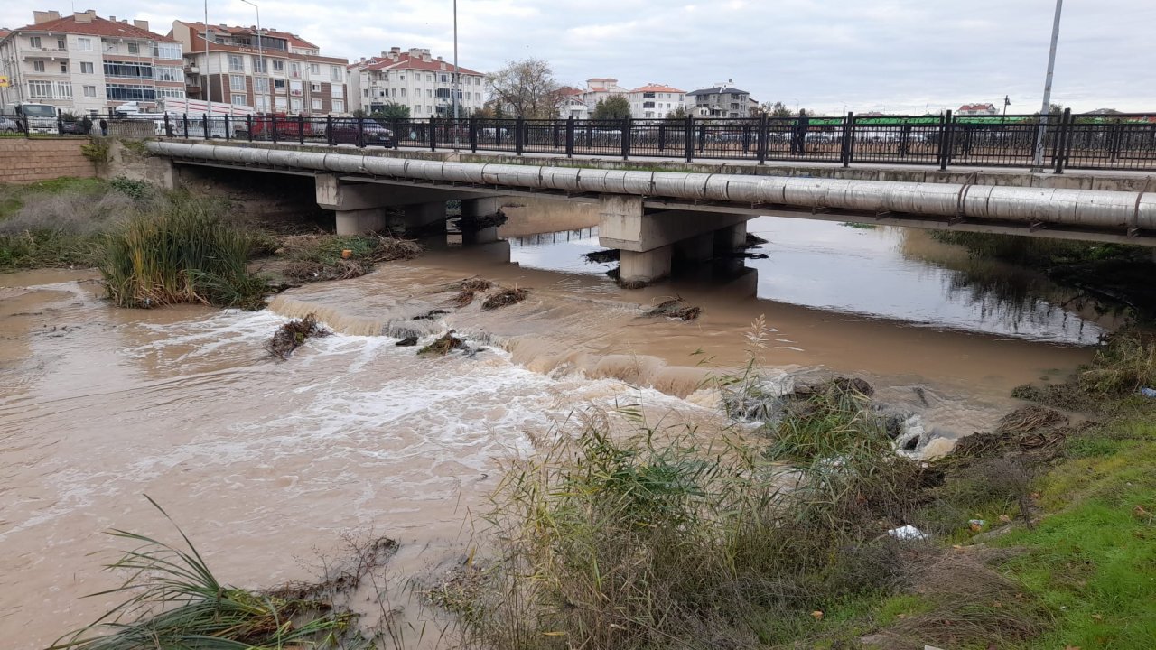 rengi değişen Şeytanderenin rengi normale döndü