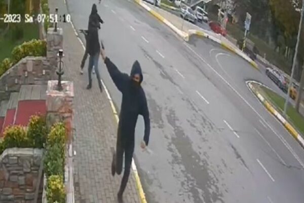 Restorana Uzun Namlulu Silahla Ateş Eden Kişiler Tutuklandı