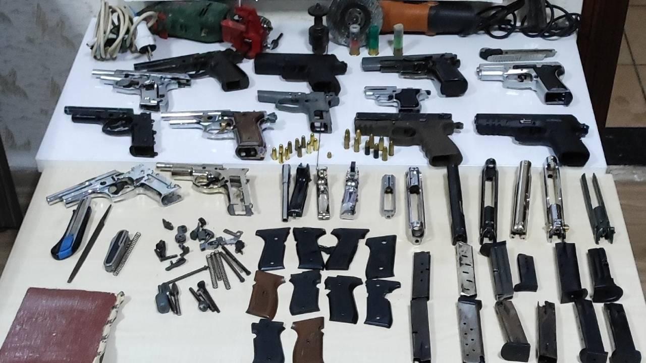 ruhsatsız silah taşıyanlar İle silah kaçakçılarına operasyon
