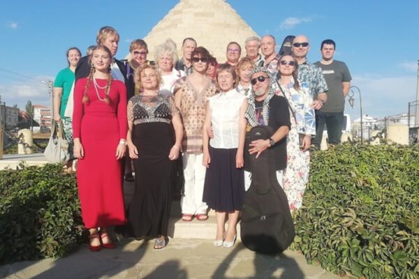 Rus Turizm Elçileri Rus Anıtı’nın Önünde Unutulmaz Bir Konser Verdi