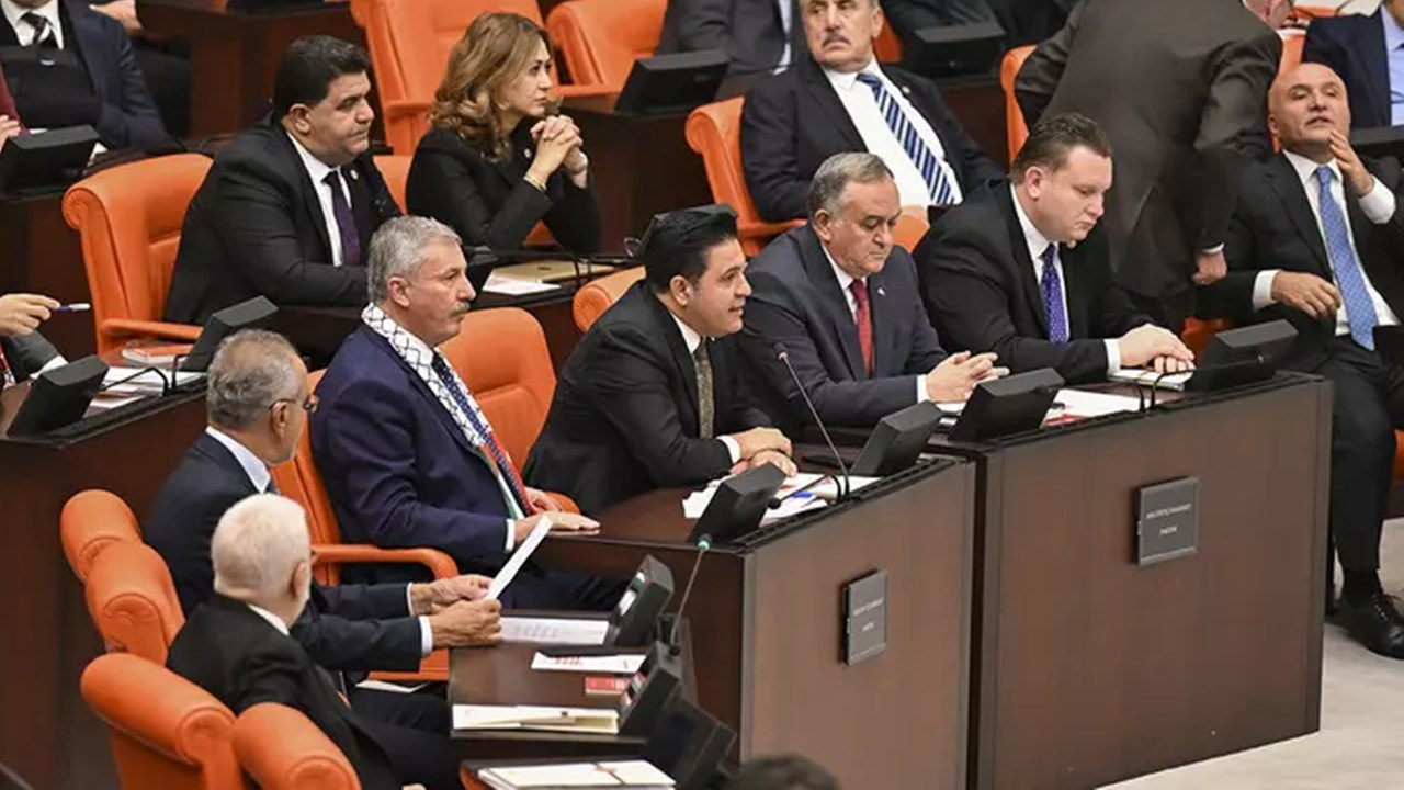 saadet partisi grubunun tbmmde yer sorunu Çözüldü