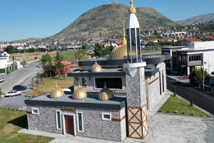 saçmacı camii ibadete açılıyor