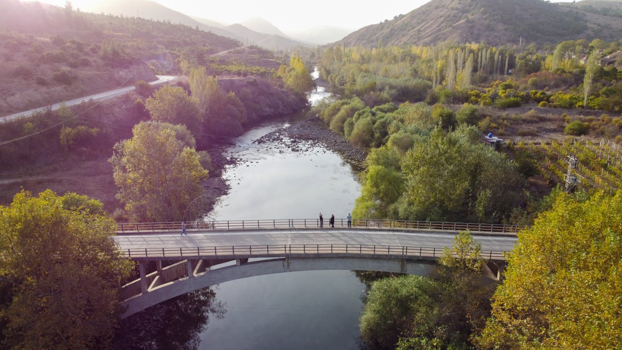 sakarya nehri sonbahar renklerine büründü
