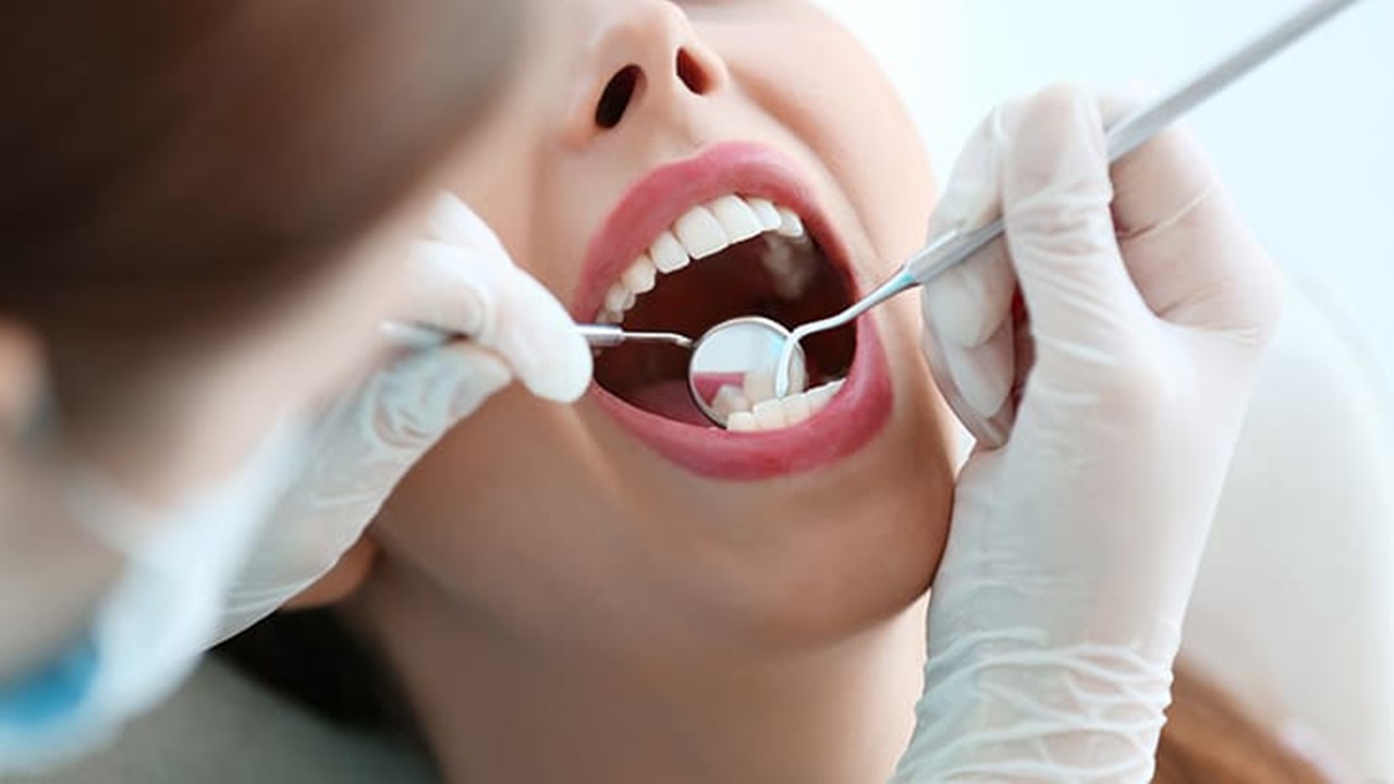 sakarya Üniversitesinde diş hekimliği kongresi oral dental enfeksiyonlar ve akılcı antibiyotik kullanımı masada