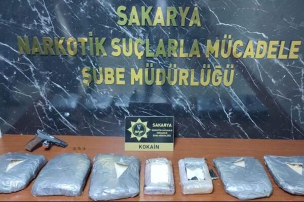 Sakarya’da 13 Kilo 250 Gram Kokain Ele Geçirildi