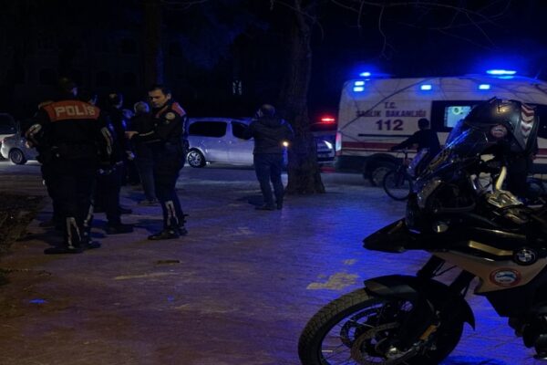 Sakarya’da Bıçaklı Kavga: 1 Yaralı