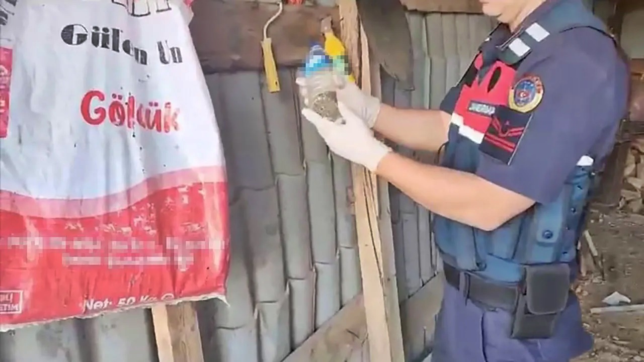 sakaryada gerçekleştirilen uyuşturucu baskınında 5 Şüpheli tutuklandı