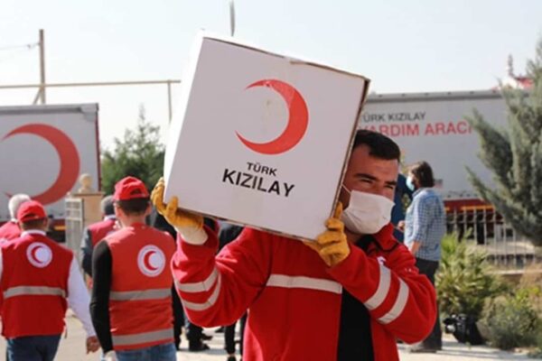 Sakarya’da Türk Kızılay’ın İhtiyaç Sahibi Çocuklar İçin Düzenlediği Bağış Kampanyası İle 402 Bin Lira Toplandı