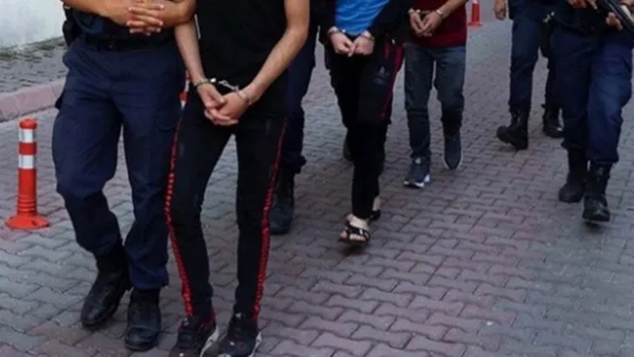 sakaryada uyuşturucu operasyonlarında yakalanan 12 Şüpheliye adli İşlem uygulandı