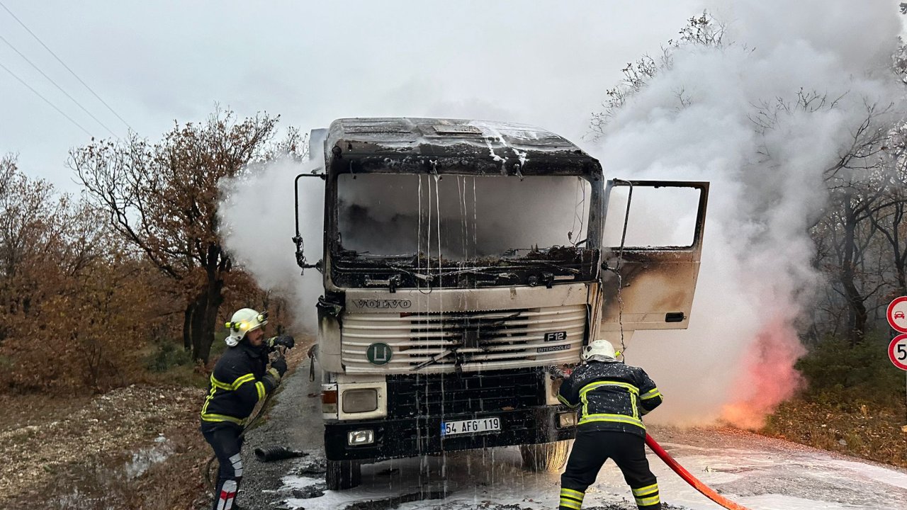 saman yüklü tırda yangın Çıktı