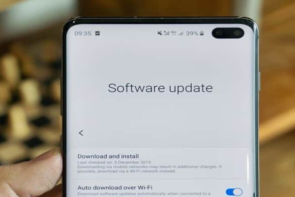 Samsung Galaxy S20 Serisi Kullanıcılarını Sevindiren Güncellemeyle Yeni Özellikler ve Güvenlik İyileştirmeleri Getiriyor