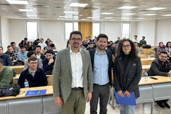 SEDAŞ Sakarya Üniversitesi’nde Enerji Sektörüne Dair Bilgiler Verdi