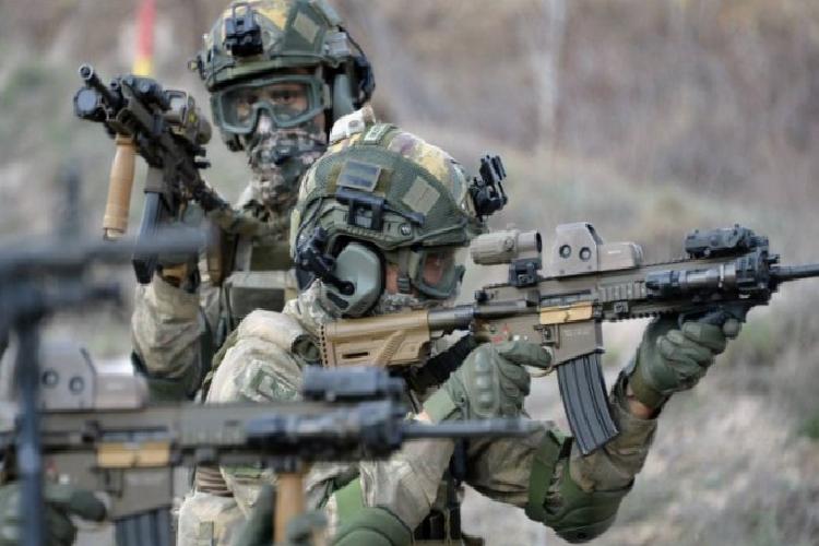 Şehitlerimizin kanı yerde kalmıyor komandolardan gri kategoriye bir çizik daha