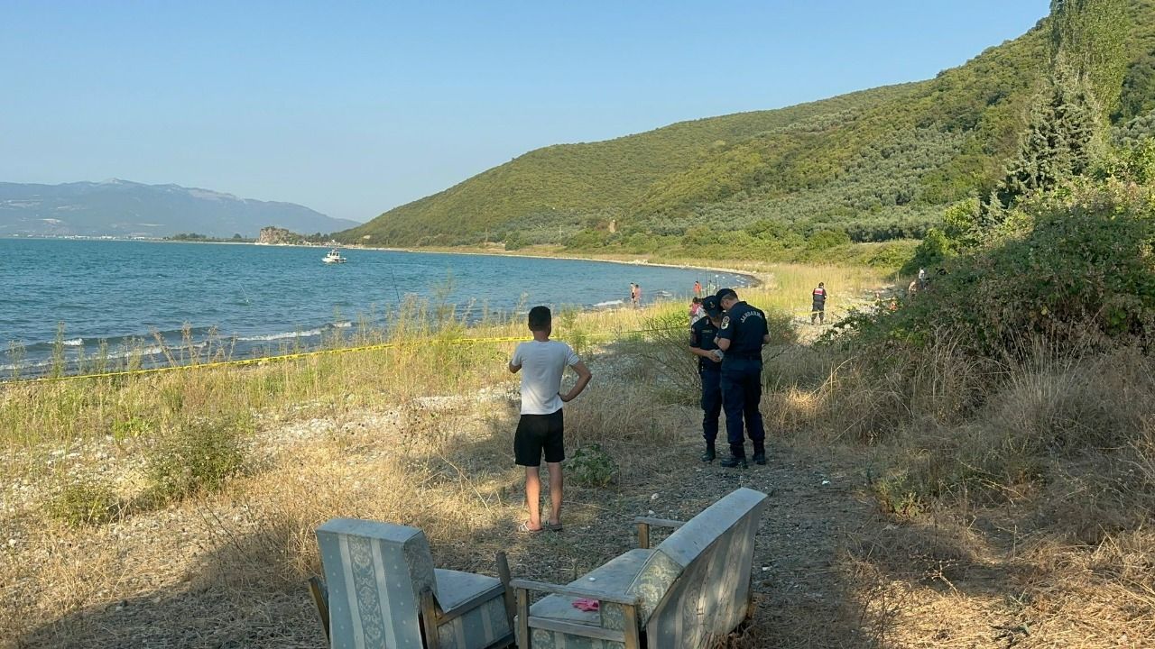 serinlemek İçin girdiği göl hayatına sebep oldu