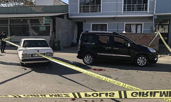 Silahlar Yine Patladı: 4 Kişi Yaralandı