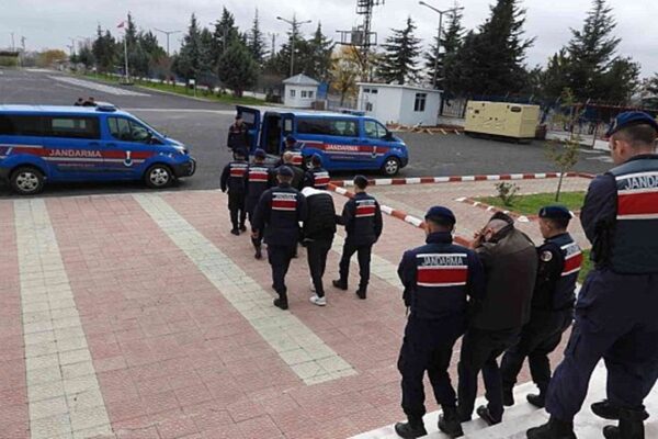 Silahlı Yağma Suçlamasıyla Yakalanan 7 Şüpheliden 6’sı Tutuklandı