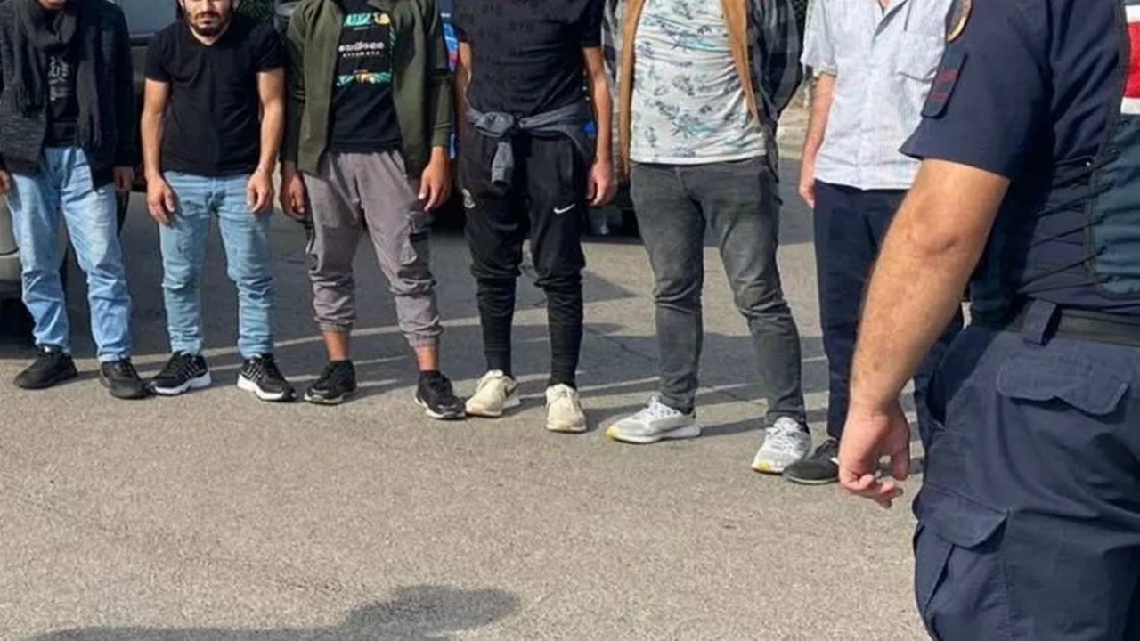 sınırı geçmeye Çalışan 72 göçmen yakalandı