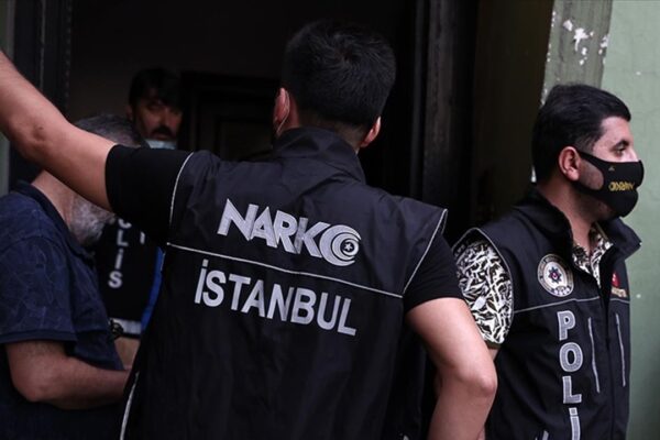 Şişli’de Uyuşturucu Operasyonunda 2 Tutuklama