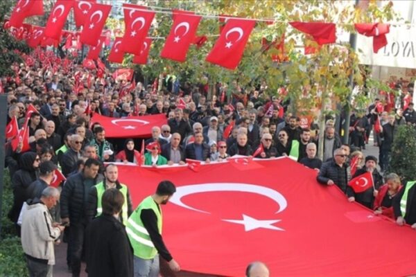 Sivil Toplum Kuruluşları Teröre Lanet Yürüyüşü Düzenledi