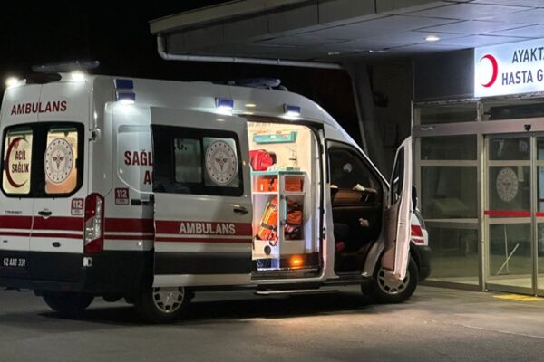 Su Sanıp Kimyasal Temizleyiciyi İçti