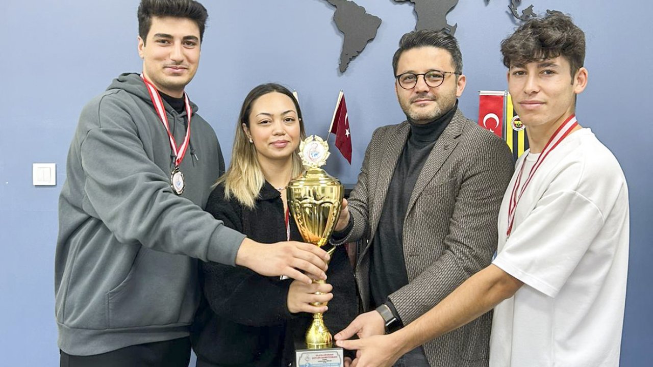 subÜ gastronomi Öğrencilerinden dünya aşçılar Şampiyonasında büyük başarı