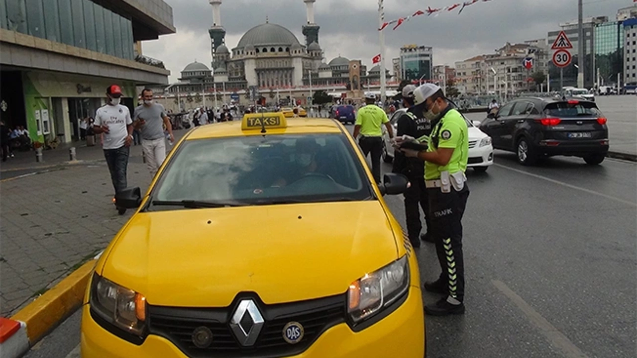 taksiler denetlenmeye devam ediyor