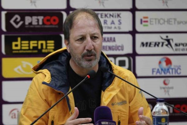 Taner Taşkın: “Üzüntü Verici Bir Durum Taraftarlarımızdan Özür Diliyorum”