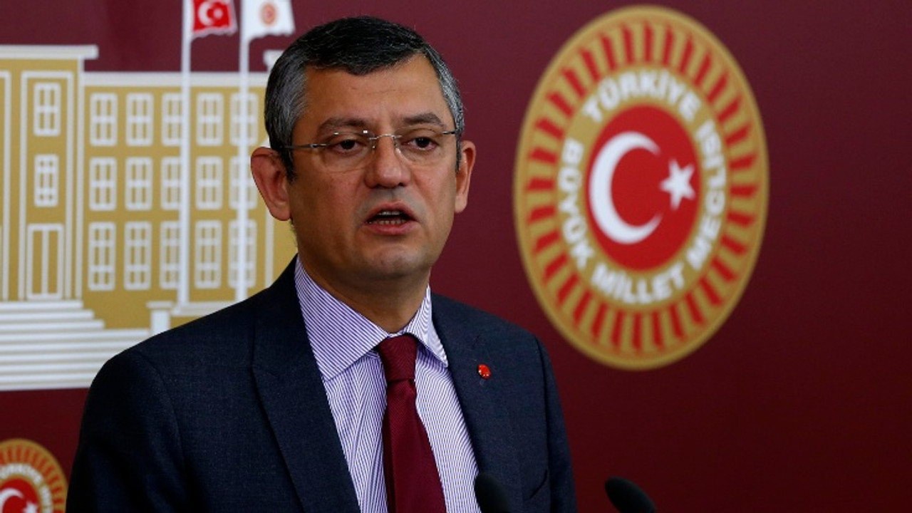 ozgur-ozel.jpg