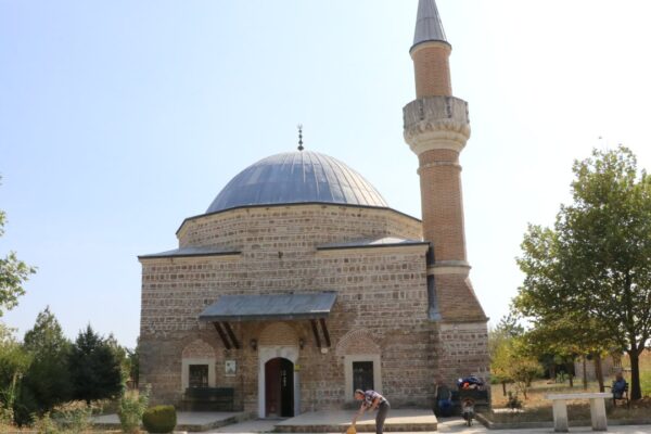 Tarihi Cami Özel Günlerde Kapılarını Açıyor
