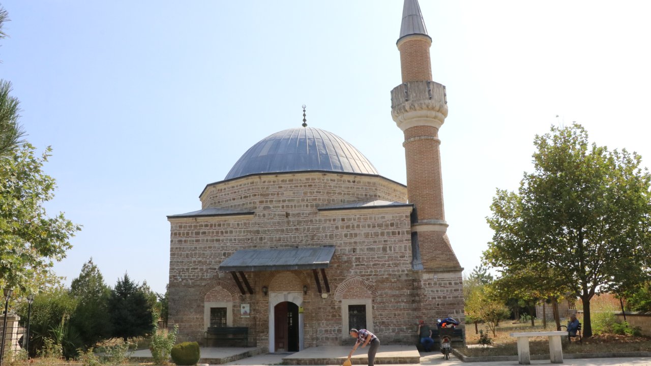 tarihi cami Özel günlerde kapılarını açıyor