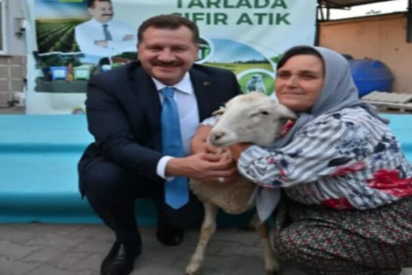 “Tarlada Sıfır Atık” Projesiyle Tarım Atıkları Geri Dönüşüme Kazandırılıyor