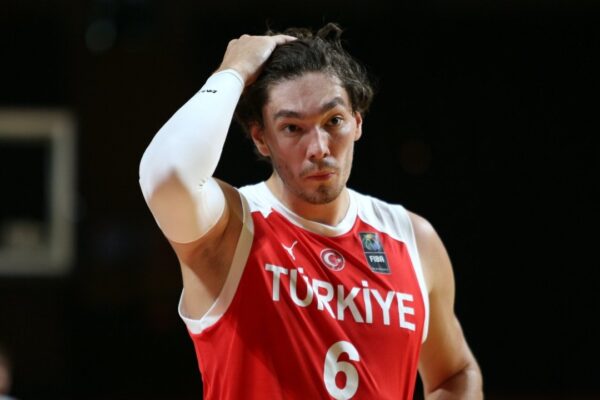 TBF Başkanı Hidayet Türkoğlu’nun Açıklamalarına Cedi Osman’dan Yalanlama Geldi