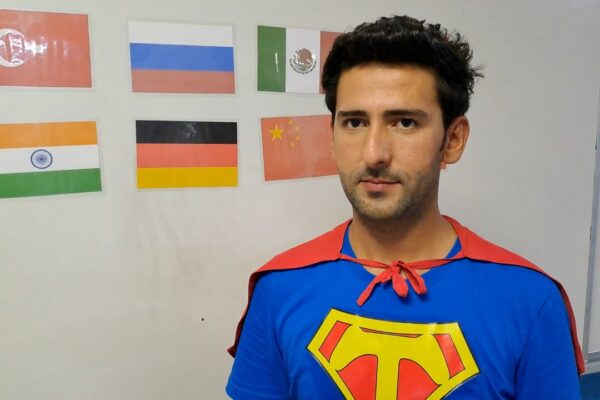 Teacherman İle Öğrenciler İngilizceyi Seviyor