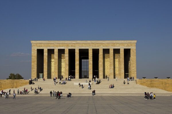 TED Anıtkabir Ziyaretinde Cumhuriyet Ve Şehitleri Anma Mesajı Verdi