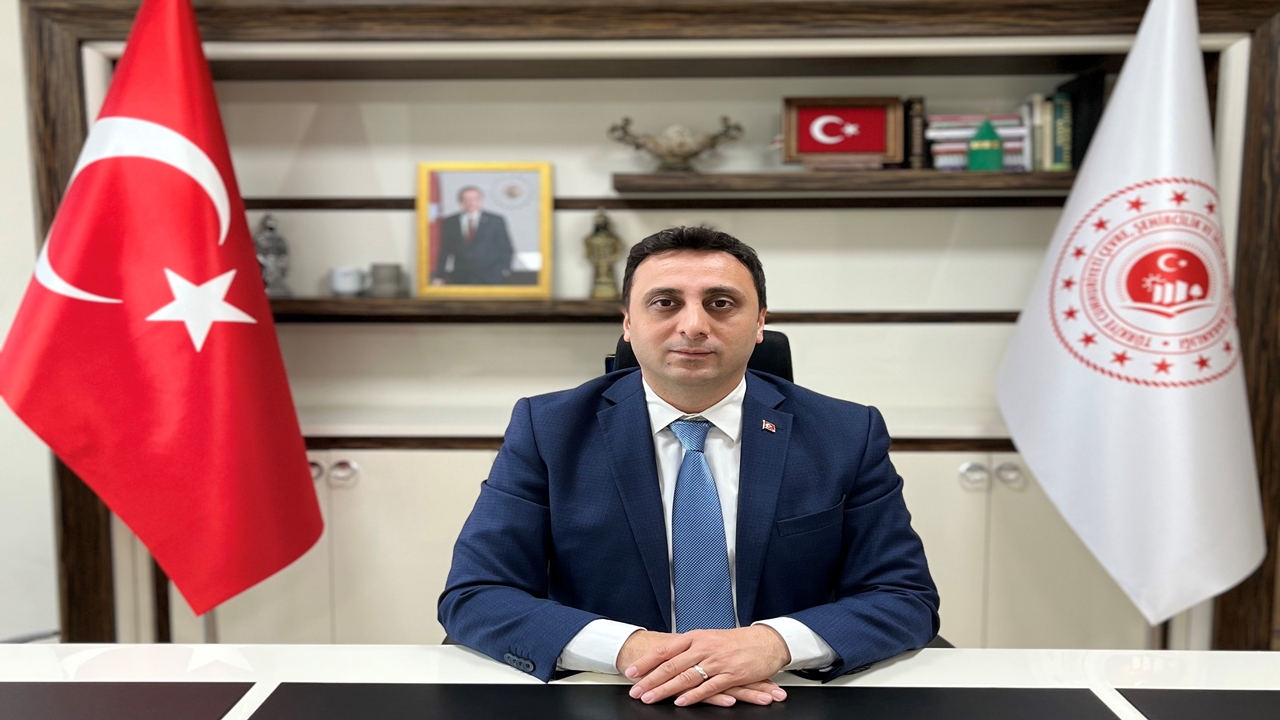 tekirdağ Çevre Şehircilik ve İklim değişikliği müdürü tohumcu aanın yılın kareleri oylamasına katıldı