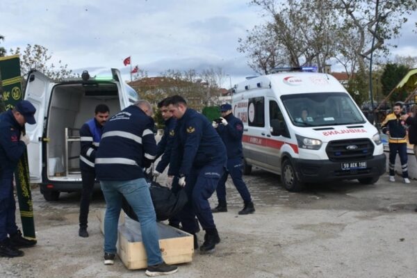 Tekirdağ Sahilde Erkek Cesedi Bulundu