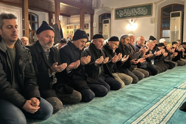 Tekirdağ’da Camilerde Şehitler İçin Dua Edildi