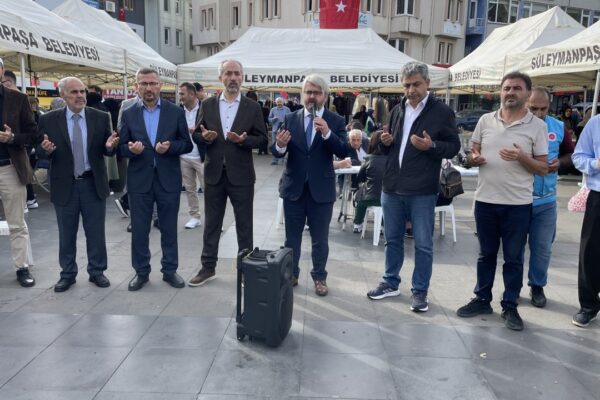 Tekirdağ’da Filistin İçin Kermes Düzenledi