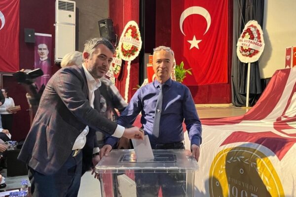 Teksüt Bandırmaspor’da Onur Göçmez Göreve Yeniden Seçildi