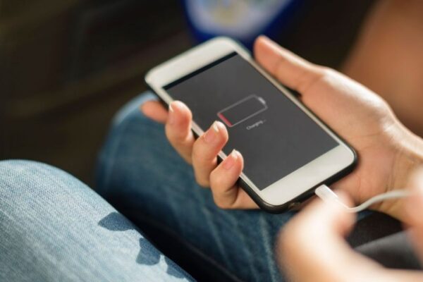 Telefonların Çıkarılabilir Bataryaları AB Kararıyla Geri Dönebilir