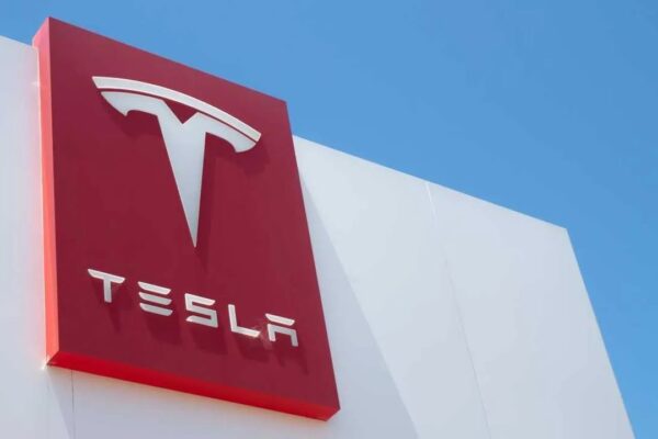 Tesla, ABD’deki İlk “Otopilot” Davasını Kazandı