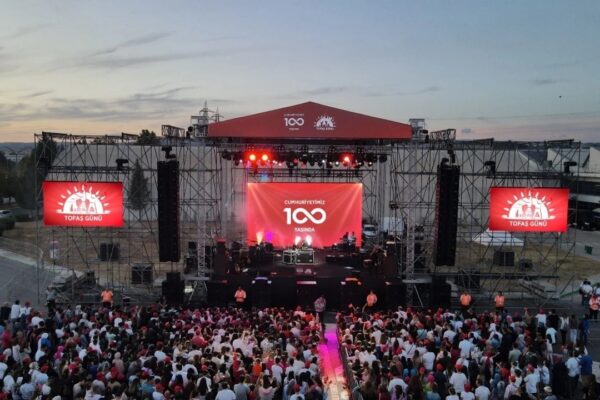Tofaş, Çalışanları ve Ailelerini Buluşturan “Tofaş Günü” Etkinliğiyle 100. Yıl Coşkusunu Yaşadı