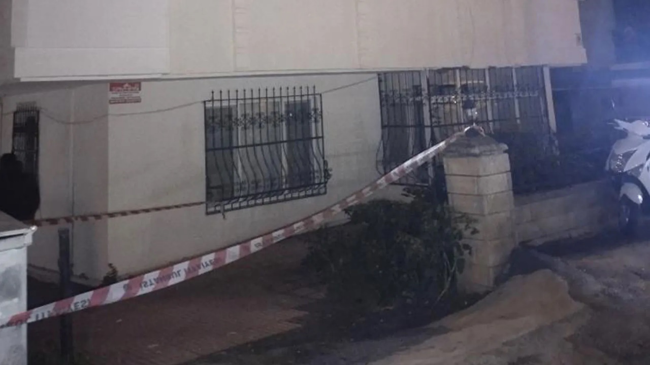 toprak kayması nedeniyle 5 katlı apartman tahliye edildi