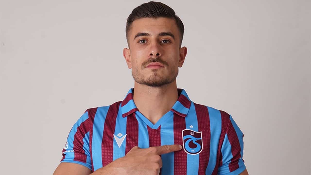 Trabzonspor ve Dorukhan Toköz Karşılıklı Anlaşmayla Yollarını Ayırdı